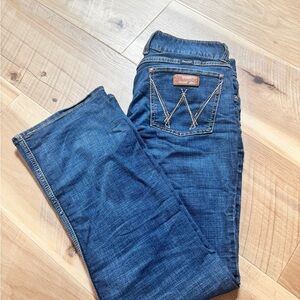 Wrangler Women's Classic Blue Straight Leg Jeans